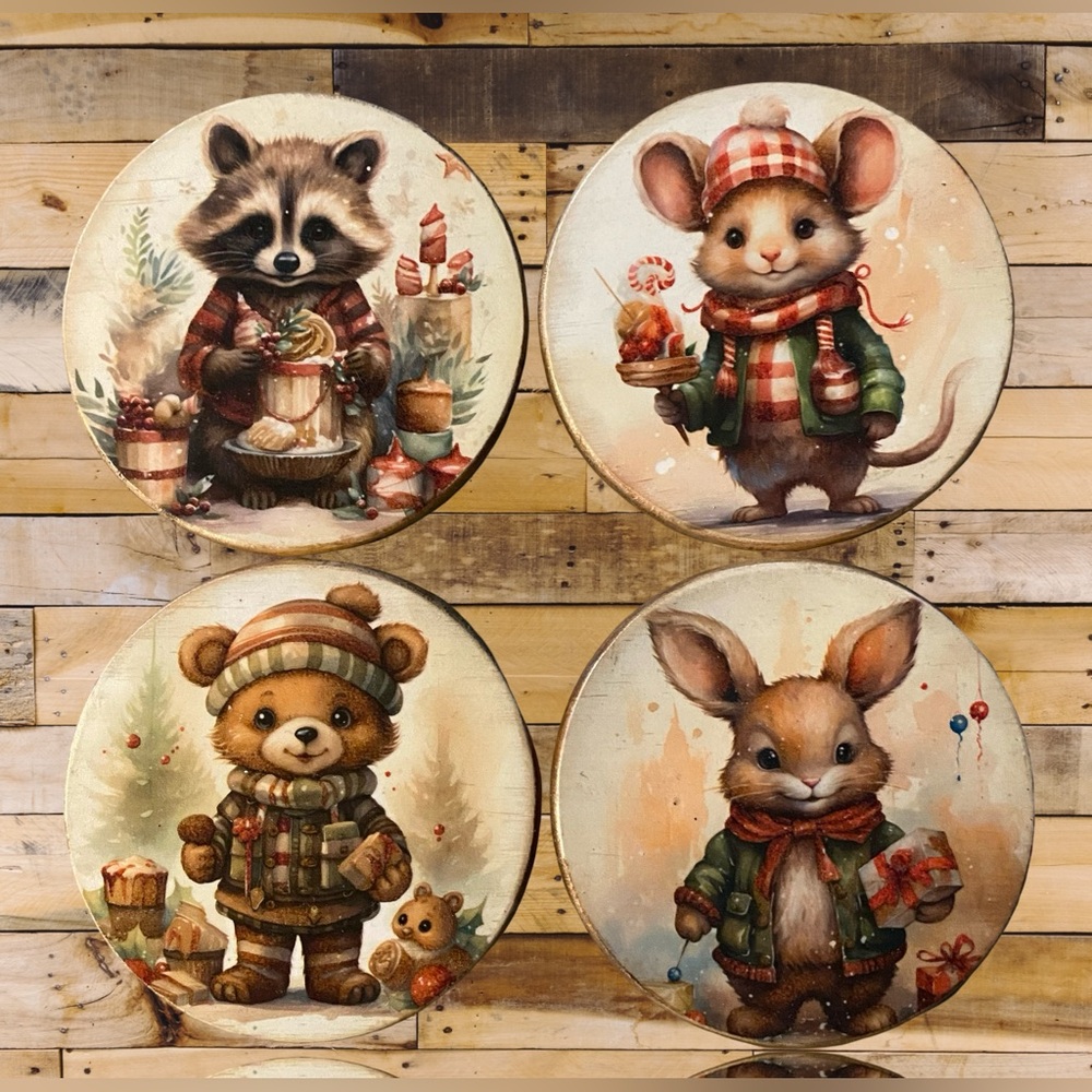 🎄 Woodland Christmas Critters – Handmade Wood Coasters (Set of 4)